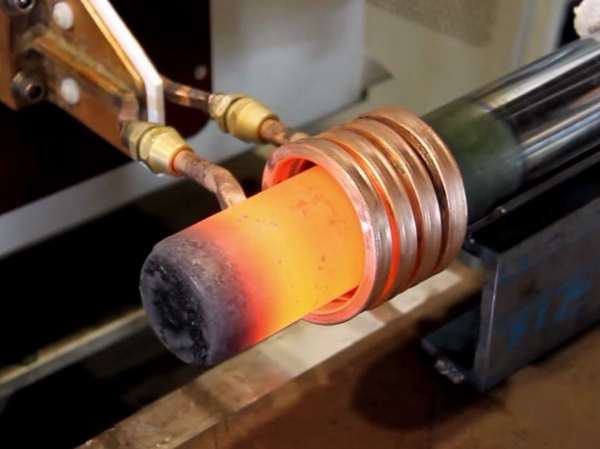 感應(yīng)加熱鍛造設(shè)備：引領(lǐng)金屬加工領(lǐng)域的環(huán)保與智能化